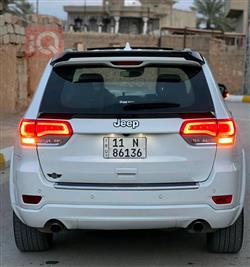 جیپ گراند شیرۆکی